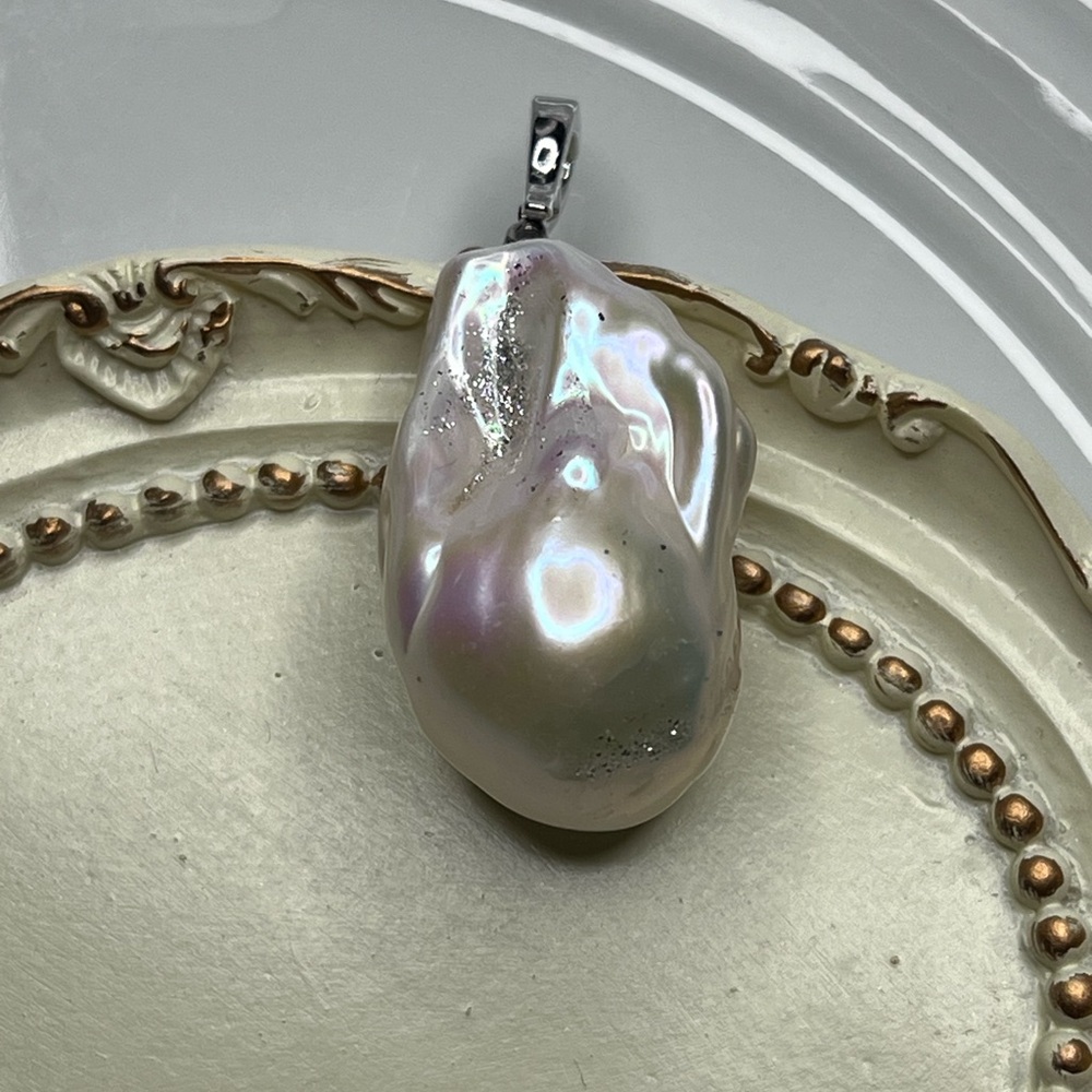 Handmade Genuine Freshwater Flameball Removable Pendant with Crystal - Picture 3 of 3